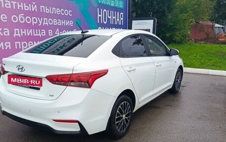 Hyundai Solaris II рестайлинг, 2018 год, 870 000 рублей, 2 фотография