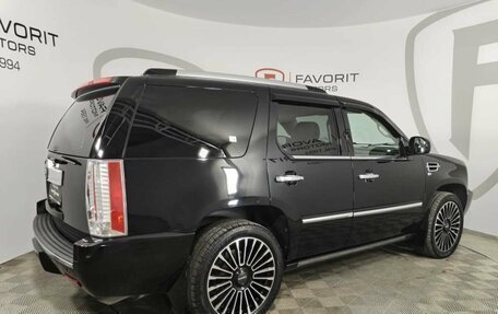 Cadillac Escalade III, 2007 год, 1 379 000 рублей, 6 фотография