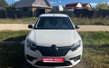 Renault Sandero II рестайлинг, 2019 год, 1 050 000 рублей, 2 фотография