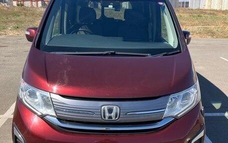 Honda Stepwgn IV, 2016 год, 1 999 999 рублей, 2 фотография