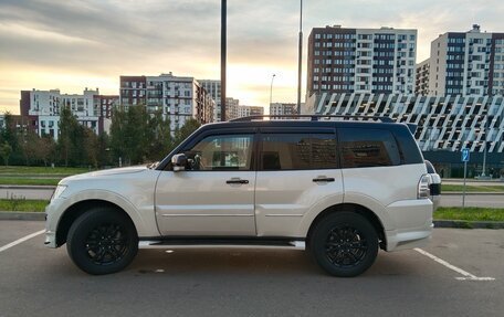 Mitsubishi Pajero IV, 2019 год, 4 280 000 рублей, 6 фотография