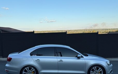 Volkswagen Jetta VI, 2014 год, 1 300 000 рублей, 3 фотография