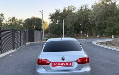 Volkswagen Jetta VI, 2014 год, 1 300 000 рублей, 7 фотография