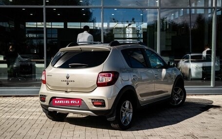 Renault Sandero II рестайлинг, 2017 год, 1 000 000 рублей, 2 фотография