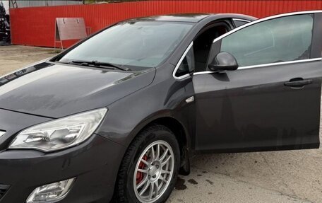 Opel Astra J, 2011 год, 650 000 рублей, 9 фотография