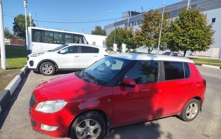 Skoda Fabia II, 2010 год, 400 000 рублей, 2 фотография