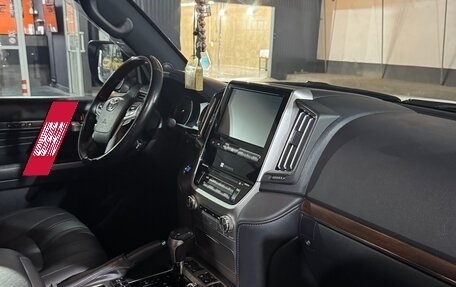 Toyota Land Cruiser 200, 2019 год, 10 500 000 рублей, 4 фотография