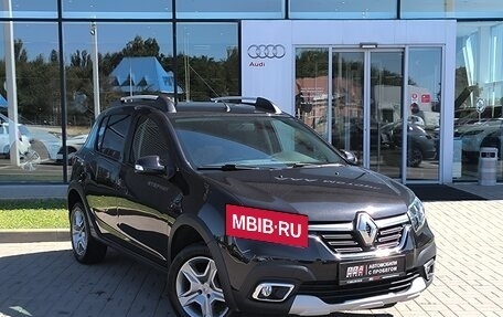 Renault Sandero II рестайлинг, 2021 год, 1 345 000 рублей, 2 фотография