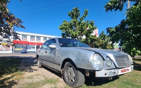 Mercedes-Benz E-Класс, 1995 год, 175 000 рублей, 2 фотография