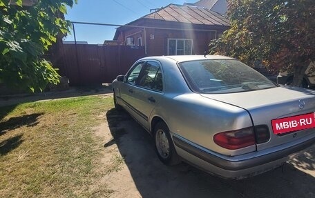 Mercedes-Benz E-Класс, 1995 год, 175 000 рублей, 5 фотография