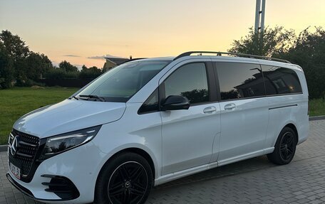 Mercedes-Benz V-Класс, 2025 год, 13 499 000 рублей, 2 фотография