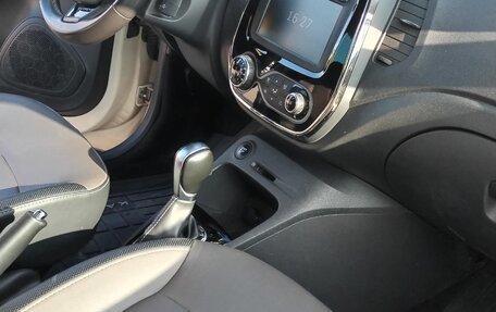 Renault Kaptur I рестайлинг, 2019 год, 1 390 000 рублей, 3 фотография