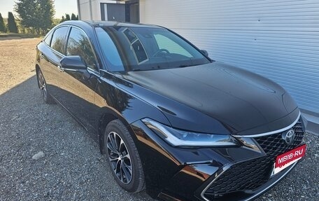 Toyota Avalon, 2022 год, 3 450 000 рублей, 2 фотография