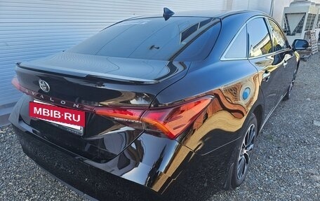 Toyota Avalon, 2022 год, 3 450 000 рублей, 5 фотография
