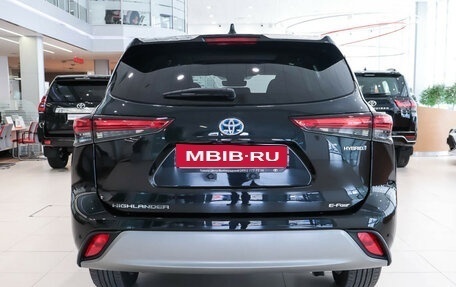 Toyota Highlander, 2025 год, 5 890 000 рублей, 4 фотография