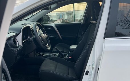 Toyota RAV4, 2015 год, 2 480 000 рублей, 5 фотография
