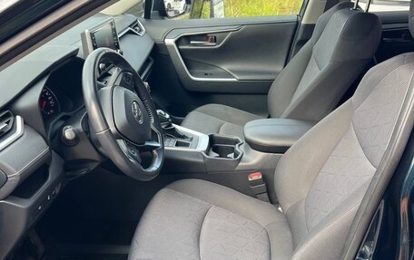 Toyota RAV4, 2020 год, 3 000 000 рублей, 9 фотография