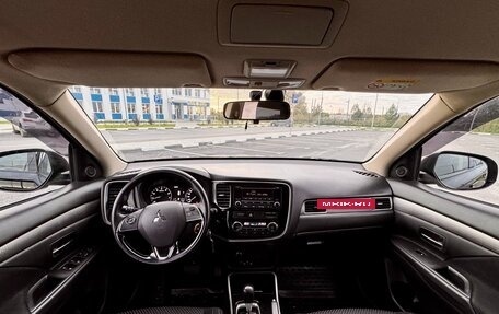 Mitsubishi Outlander III рестайлинг 3, 2017 год, 1 599 000 рублей, 22 фотография