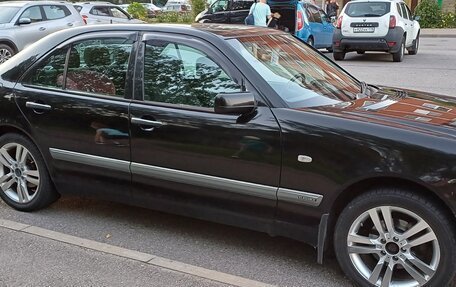 Mercedes-Benz E-Класс, 1998 год, 700 000 рублей, 15 фотография