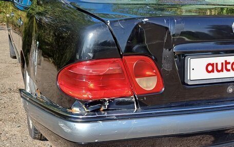 Mercedes-Benz E-Класс, 1998 год, 700 000 рублей, 16 фотография