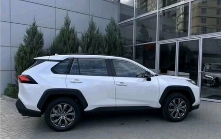 Toyota RAV4, 2025 год, 4 600 000 рублей, 4 фотография