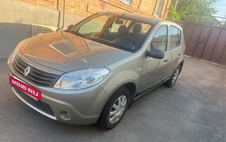Renault Sandero I, 2011 год, 620 000 рублей, 2 фотография