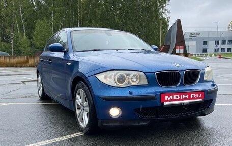 BMW 1 серия, 2006 год, 750 000 рублей, 2 фотография