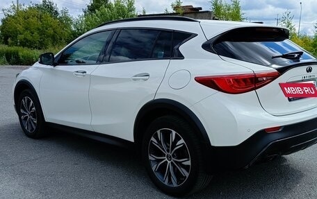 Infiniti QX30, 2017 год, 2 540 000 рублей, 4 фотография