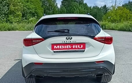Infiniti QX30, 2017 год, 2 540 000 рублей, 5 фотография