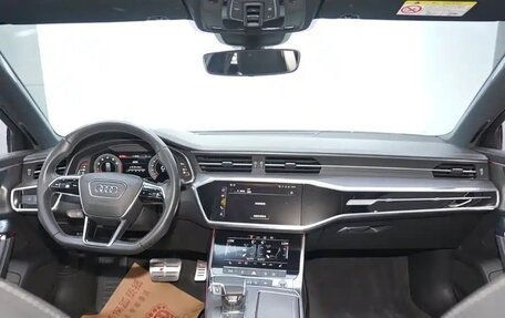 Audi A6, 2018 год, 4 750 000 рублей, 13 фотография
