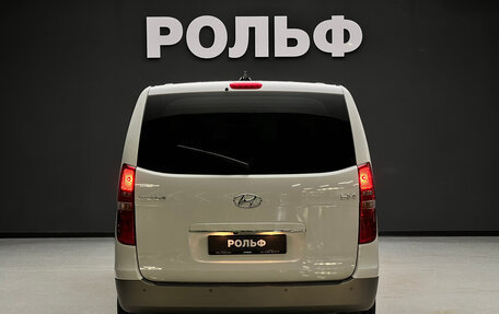 Hyundai H-1 II рестайлинг, 2020 год, 3 650 000 рублей, 4 фотография