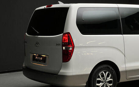Hyundai H-1 II рестайлинг, 2020 год, 3 650 000 рублей, 10 фотография
