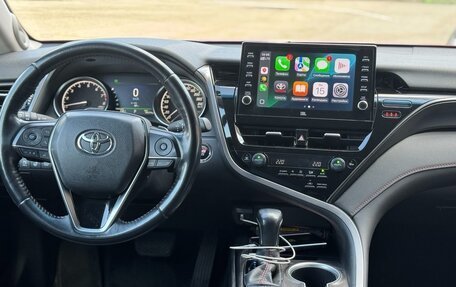 Toyota Camry, 2021 год, 3 050 000 рублей, 7 фотография