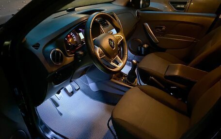 Renault Logan II, 2015 год, 750 000 рублей, 19 фотография