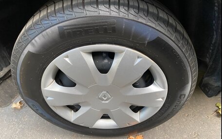 Renault Logan II, 2015 год, 750 000 рублей, 29 фотография