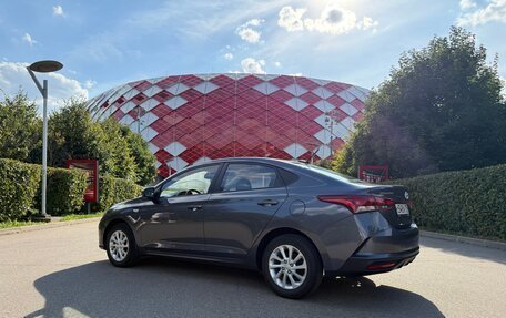 Hyundai Solaris II рестайлинг, 2021 год, 1 600 000 рублей, 3 фотография