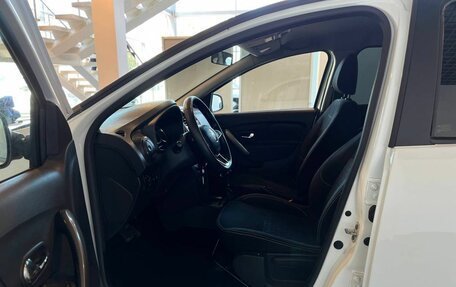 Renault Logan II, 2020 год, 965 000 рублей, 16 фотография