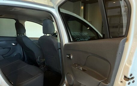 Renault Logan II, 2020 год, 965 000 рублей, 17 фотография