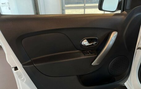 Renault Logan II, 2020 год, 965 000 рублей, 22 фотография