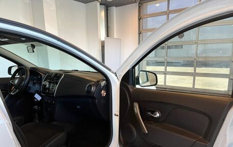 Renault Logan II, 2020 год, 965 000 рублей, 27 фотография