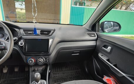 KIA Rio III рестайлинг, 2012 год, 800 000 рублей, 10 фотография