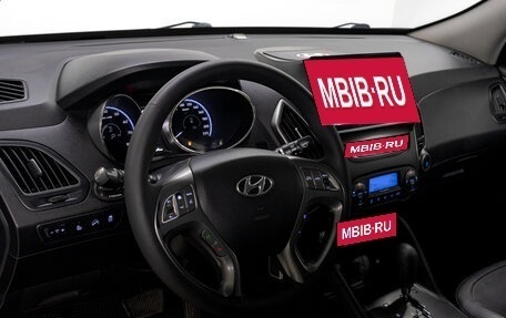 Hyundai ix35 I рестайлинг, 2015 год, 1 340 000 рублей, 10 фотография