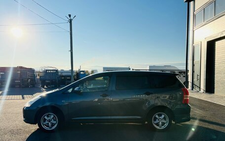 Toyota Wish II, 2003 год, 699 000 рублей, 3 фотография