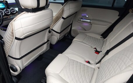Mercedes-Benz GLB, 2019 год, 3 350 000 рублей, 22 фотография