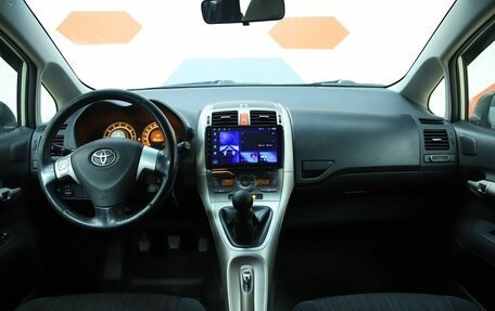Toyota Auris II, 2007 год, 650 000 рублей, 12 фотография