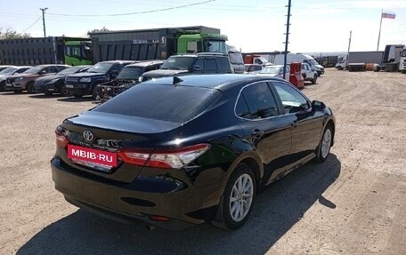 Toyota Camry, 2021 год, 2 500 000 рублей, 3 фотография