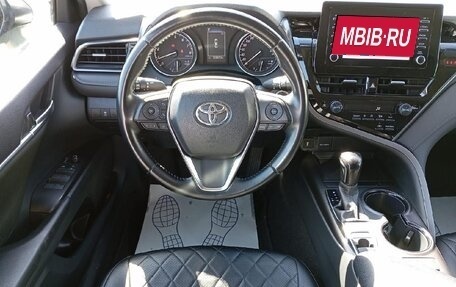 Toyota Camry, 2021 год, 2 500 000 рублей, 9 фотография