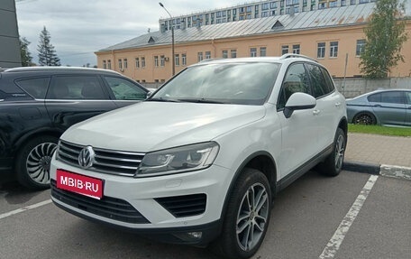 Volkswagen Touareg III, 2015 год, 2 190 000 рублей, 1 фотография