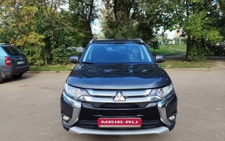Mitsubishi Outlander III рестайлинг 3, 2018 год, 1 730 000 рублей, 1 фотография