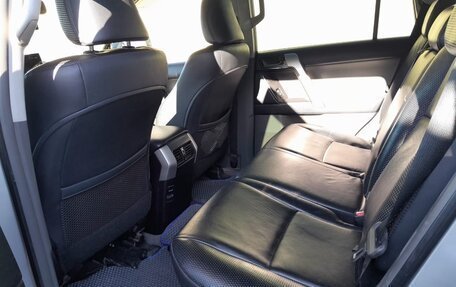Toyota Land Cruiser Prado 150 рестайлинг 2, 2010 год, 2 450 000 рублей, 10 фотография